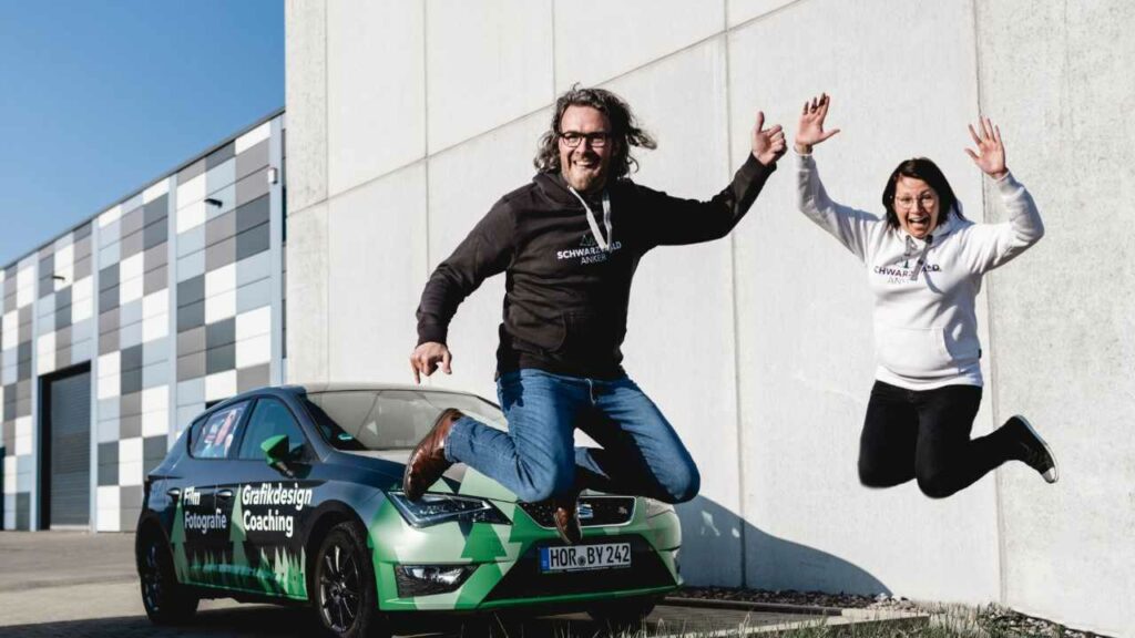Hey, wir sind Adina und Arne Kocher von Schwarzwald Anker — Personalmarketing-Agentur in Horb am Neckar