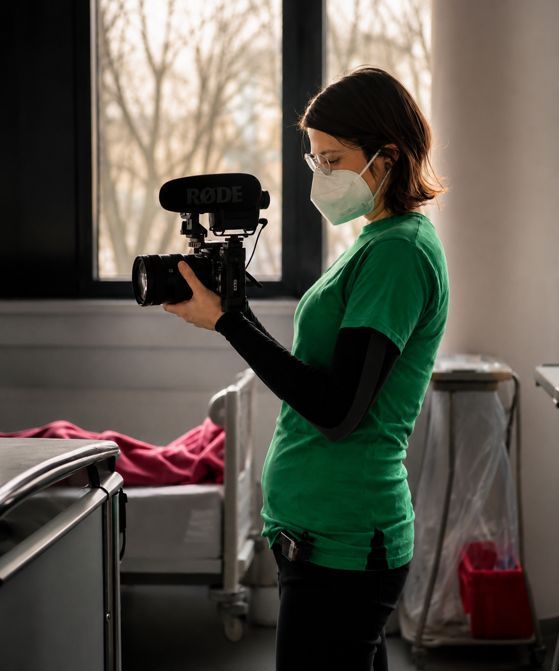 Adina Kocher von Schwarzwald Anker beim Recruitingfilm-Dreh im Nierenzentrum Freiburg