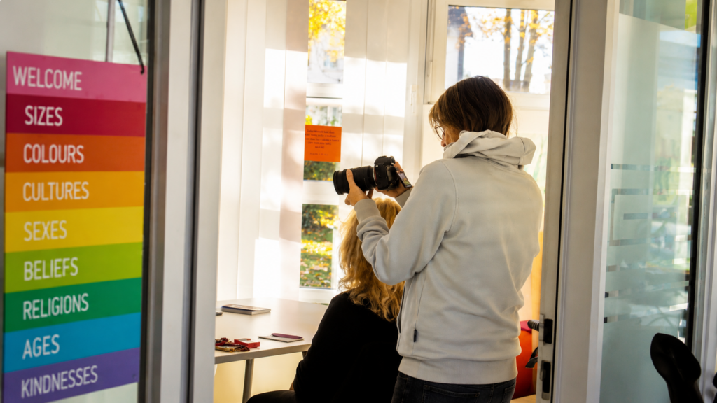 Schwarzwald Anker beim Fotografieren in einer Kita der Stadt Böblingen