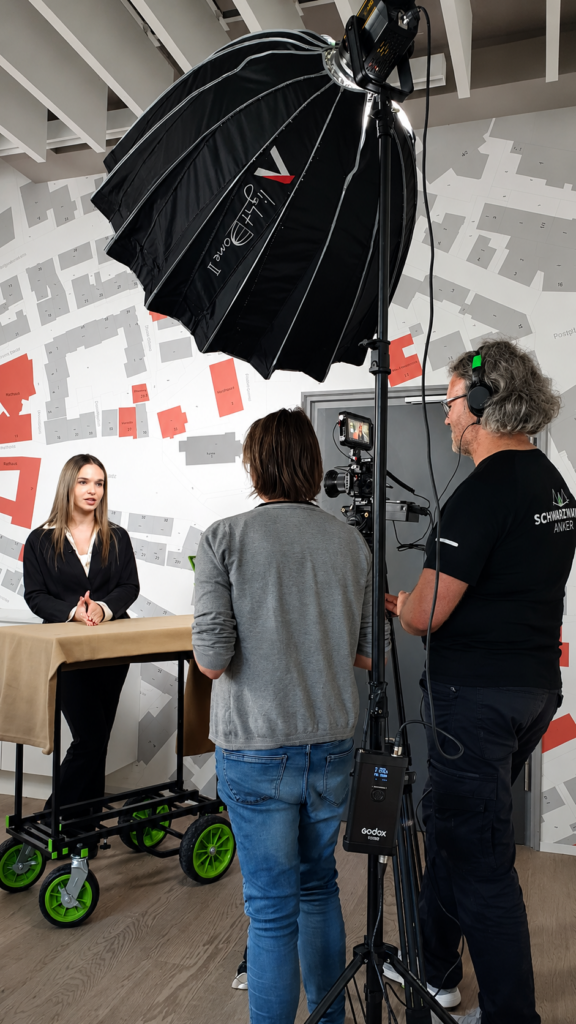 Interview-Szene beim Dreh der Recruiting-Filme für die Stadt Böblingen
