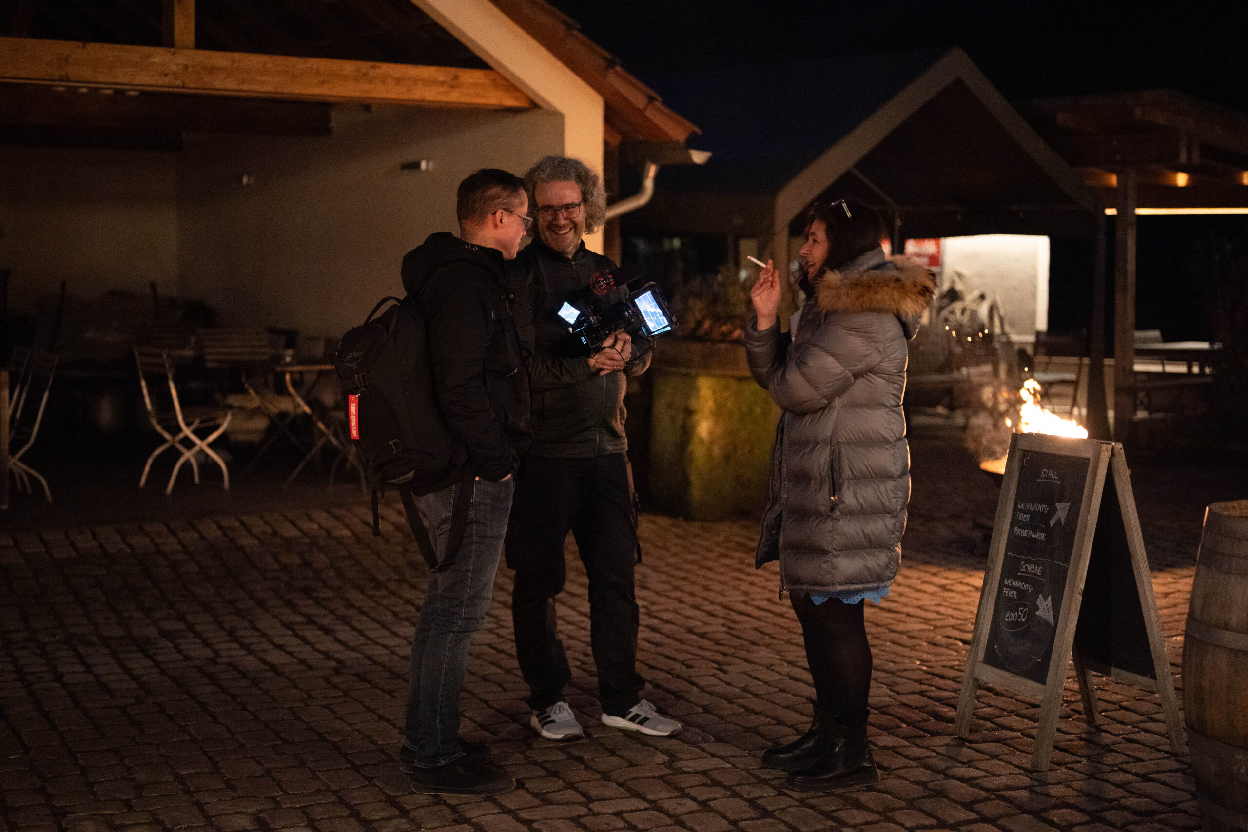 Abenddreh vor der Eselsmühle: Arne Kocher von Schwarzwald Anker mit Kamera beim ean50-Jubiläumstag