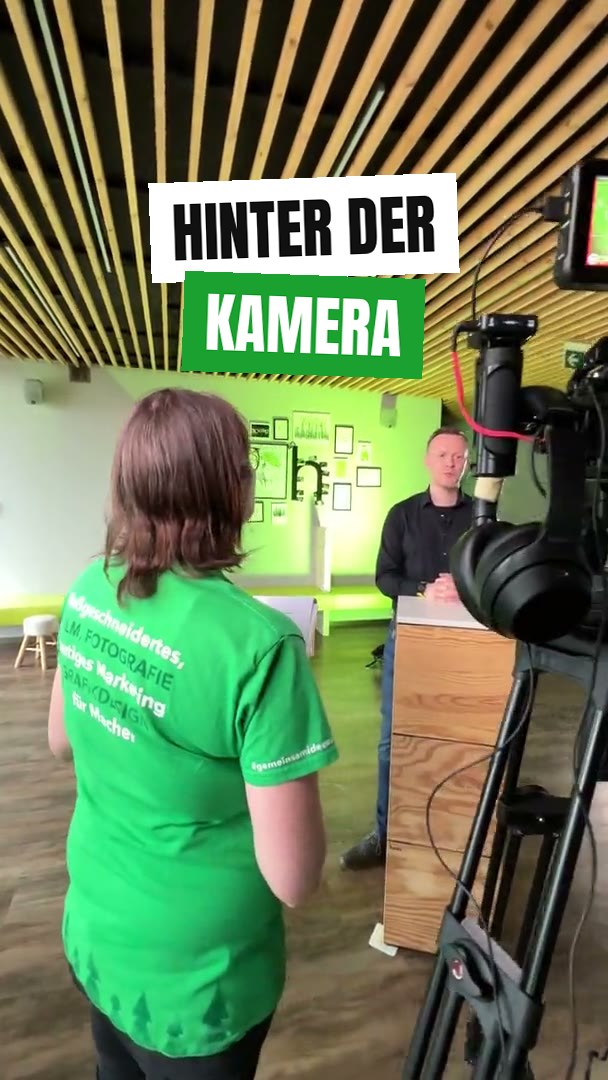 Hinter der Kamera beim hitcom-Interview-Dreh